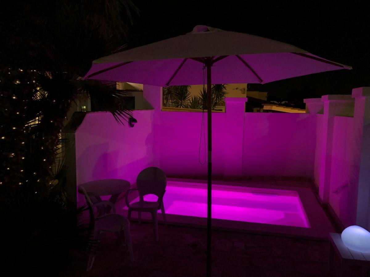 Le Due Pigne (Adults Only) Villa Taranto Dış mekan fotoğraf