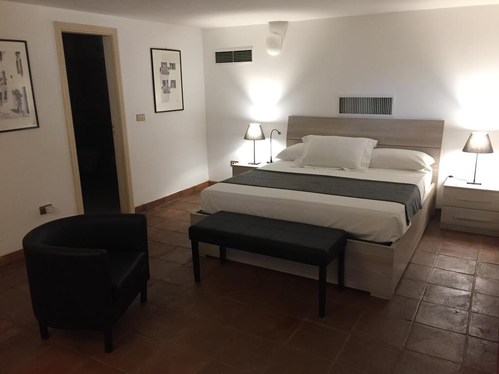 Le Due Pigne (Adults Only) Villa Taranto Dış mekan fotoğraf