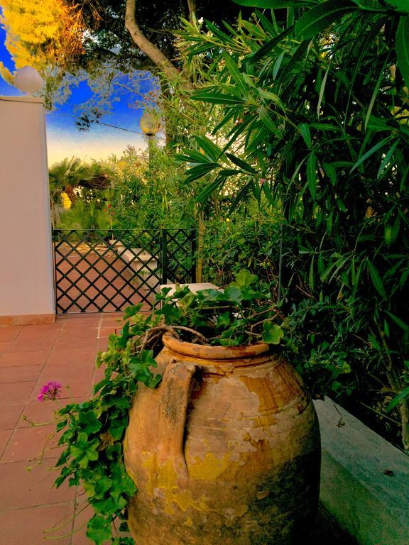 Le Due Pigne (Adults Only) Villa Taranto Dış mekan fotoğraf
